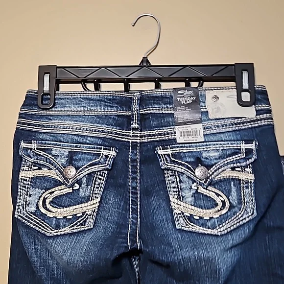 NWT Silver Bootcut Distressed Jeans - Picture 8 of 16